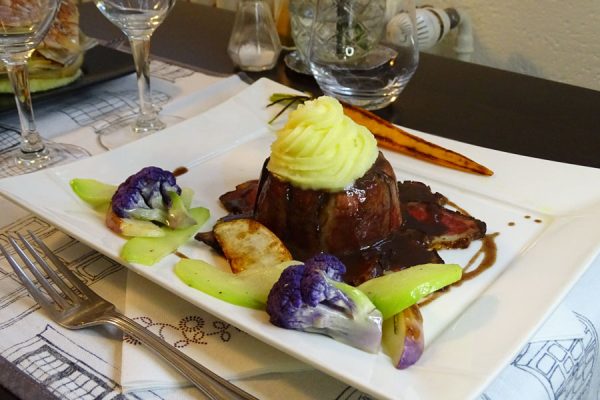 Magret Restaurant Hôtel la Promenade Villeneuve Tolosan - Cuisine maison