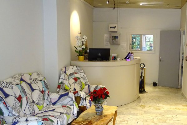 hotel-restaurant-la-promenade-villeneuve-tolosan-reception